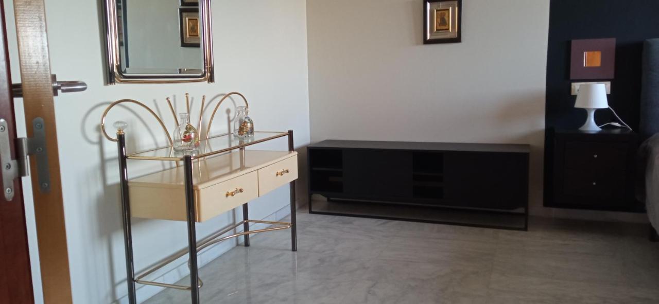 Fibes Lux Sevilla Este. Extérieur photo