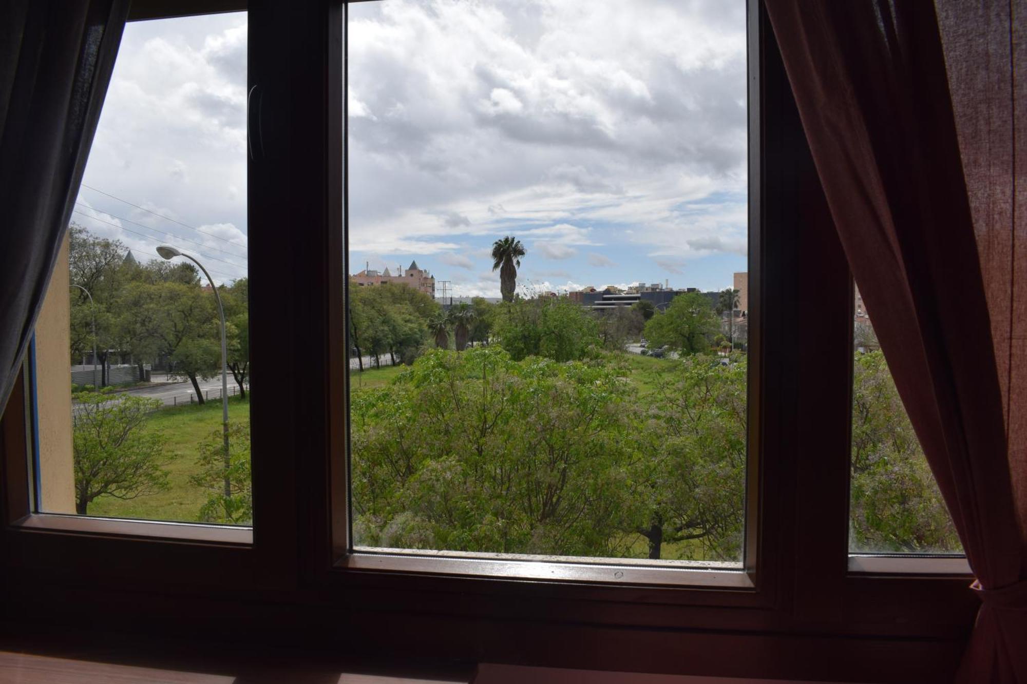 Fibes Lux Sevilla Este. Extérieur photo